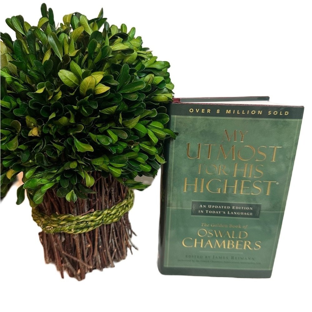 My‎ Upmost For His Highest Hardcover Book By Oswald Chambers